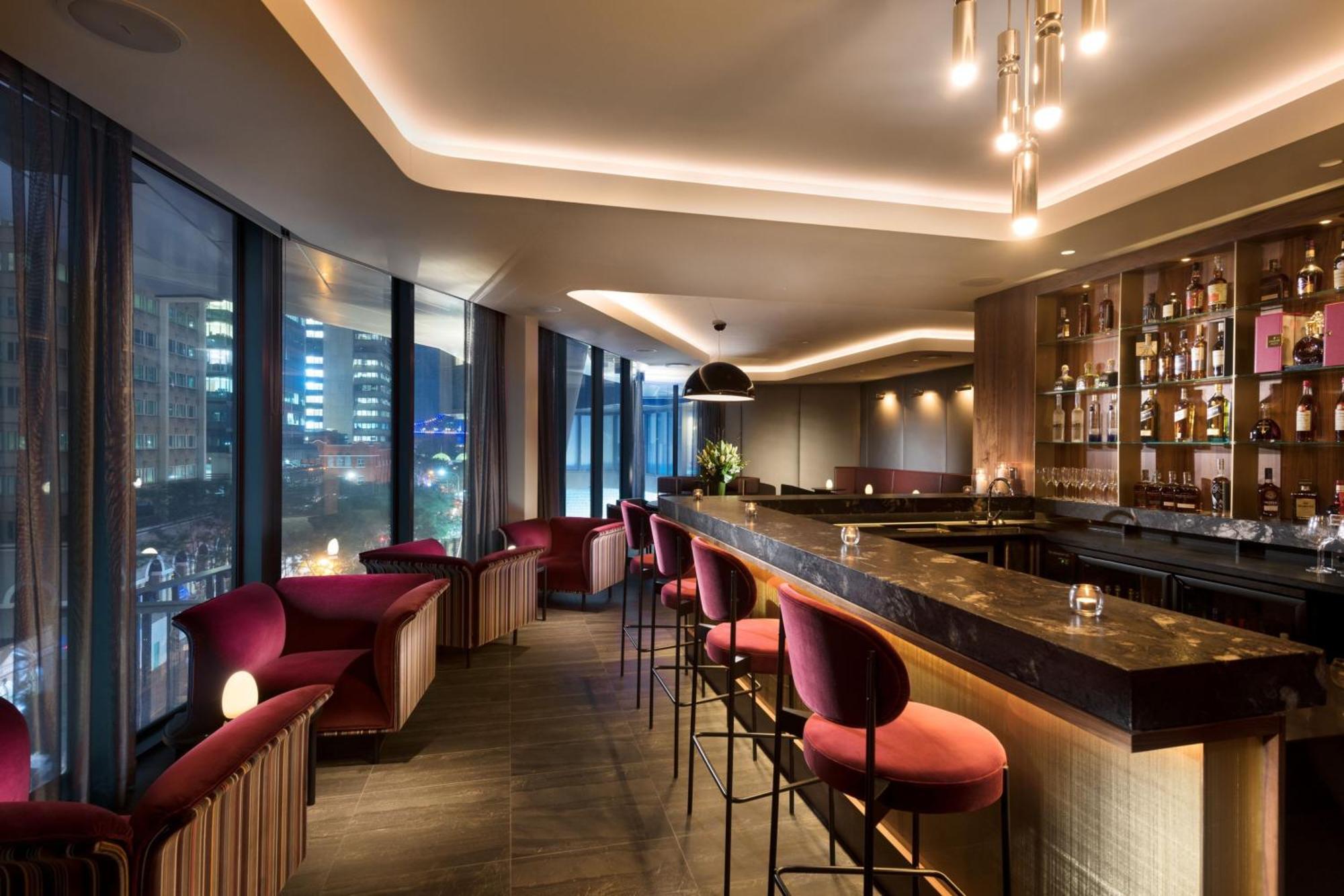 Hotel The Westin Brisbane Exterior foto The bar at the 360° Sky Lounge
